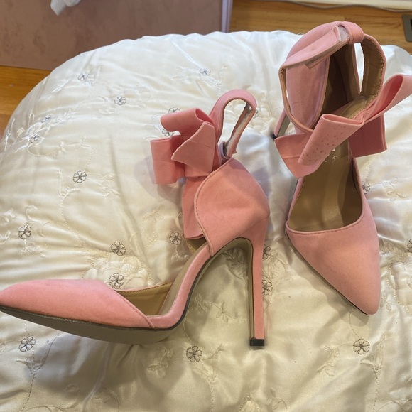 Bow Tie Pink High Heels - Picture 11 of 15